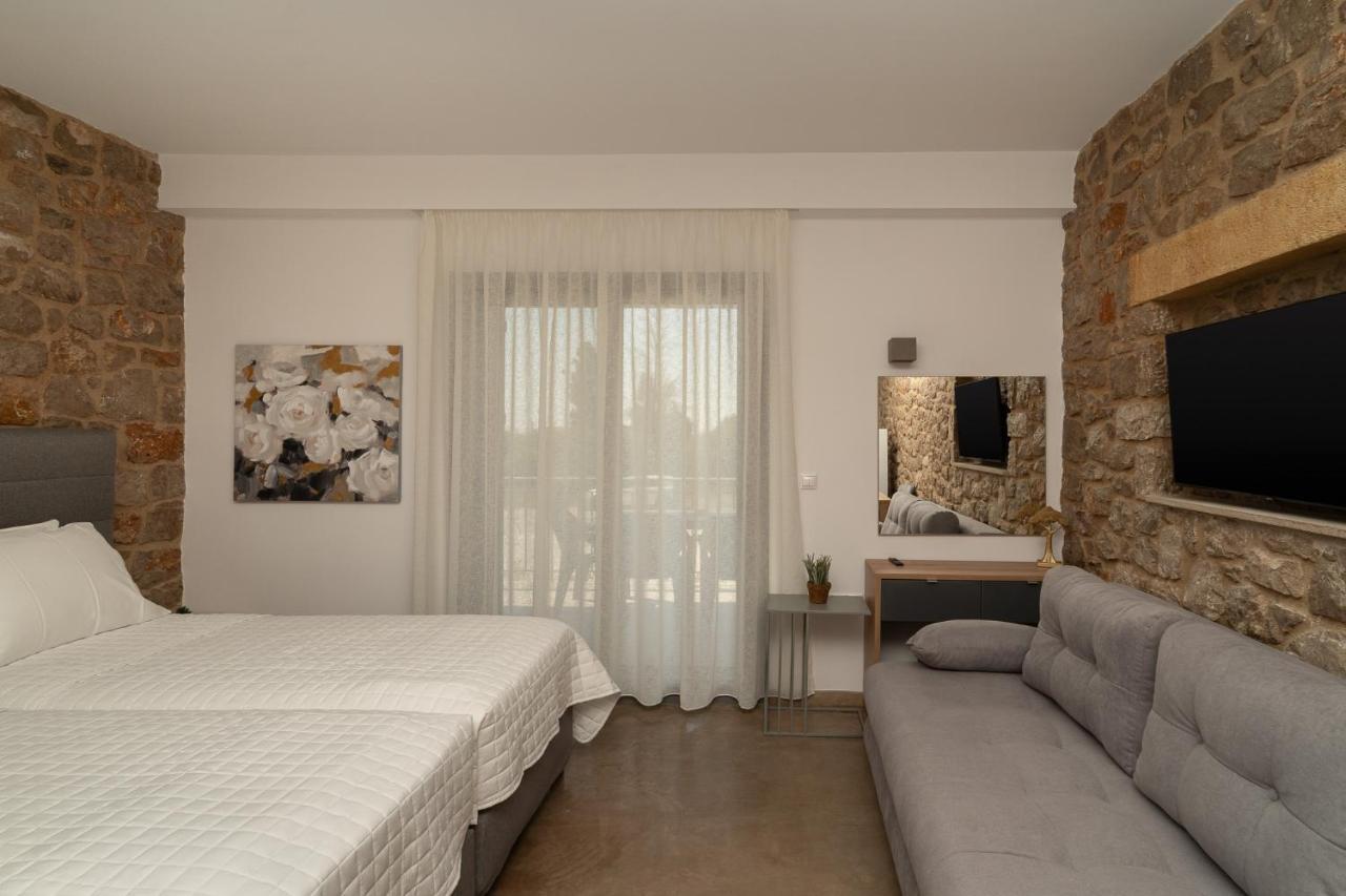 Lithos Suites Φοινικούντα Εξωτερικό φωτογραφία