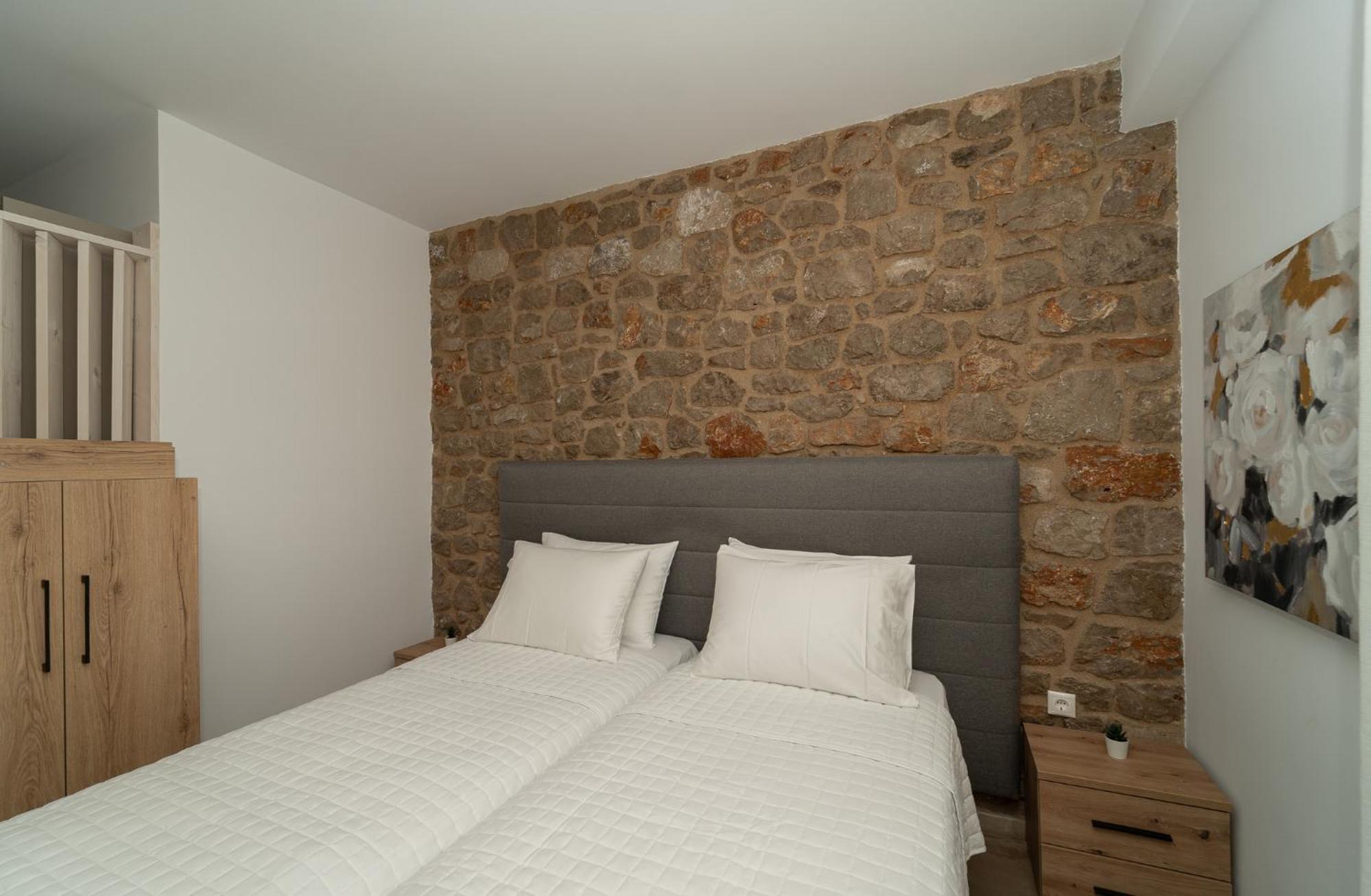 Lithos Suites Φοινικούντα Εξωτερικό φωτογραφία